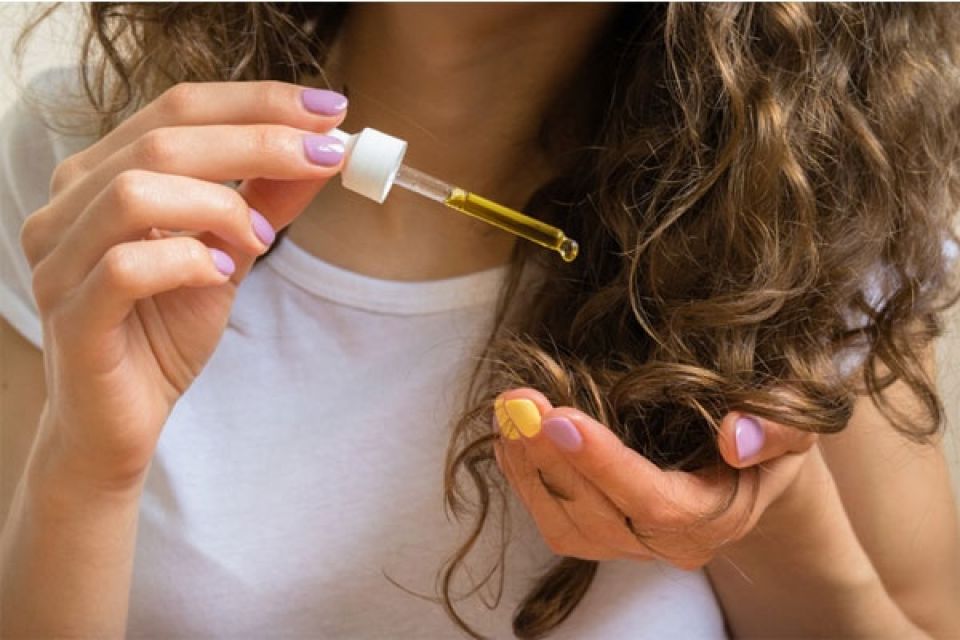 How to Use Castor Oil for Hair?