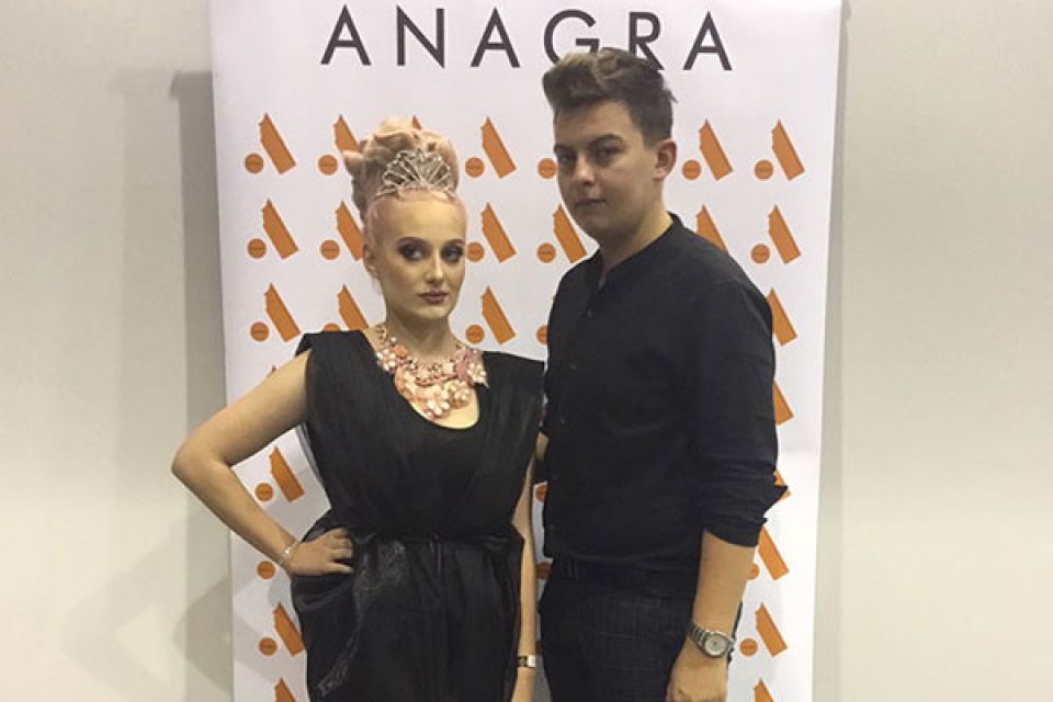 GRADUATE OF LODZ FASHION SCHOOL HAIRDRESSING COSMETOLOGY ANAGRA WIKTOR BIEGASIEWICZ